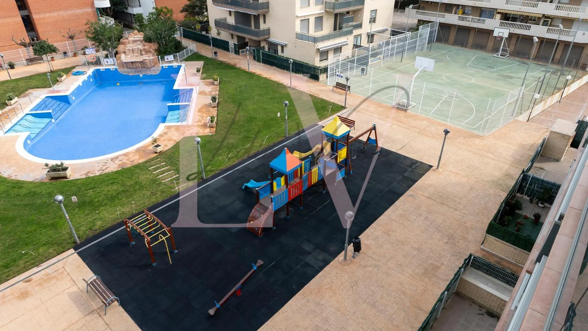 Lv Real Estate Maldivas III Daire La Pineda