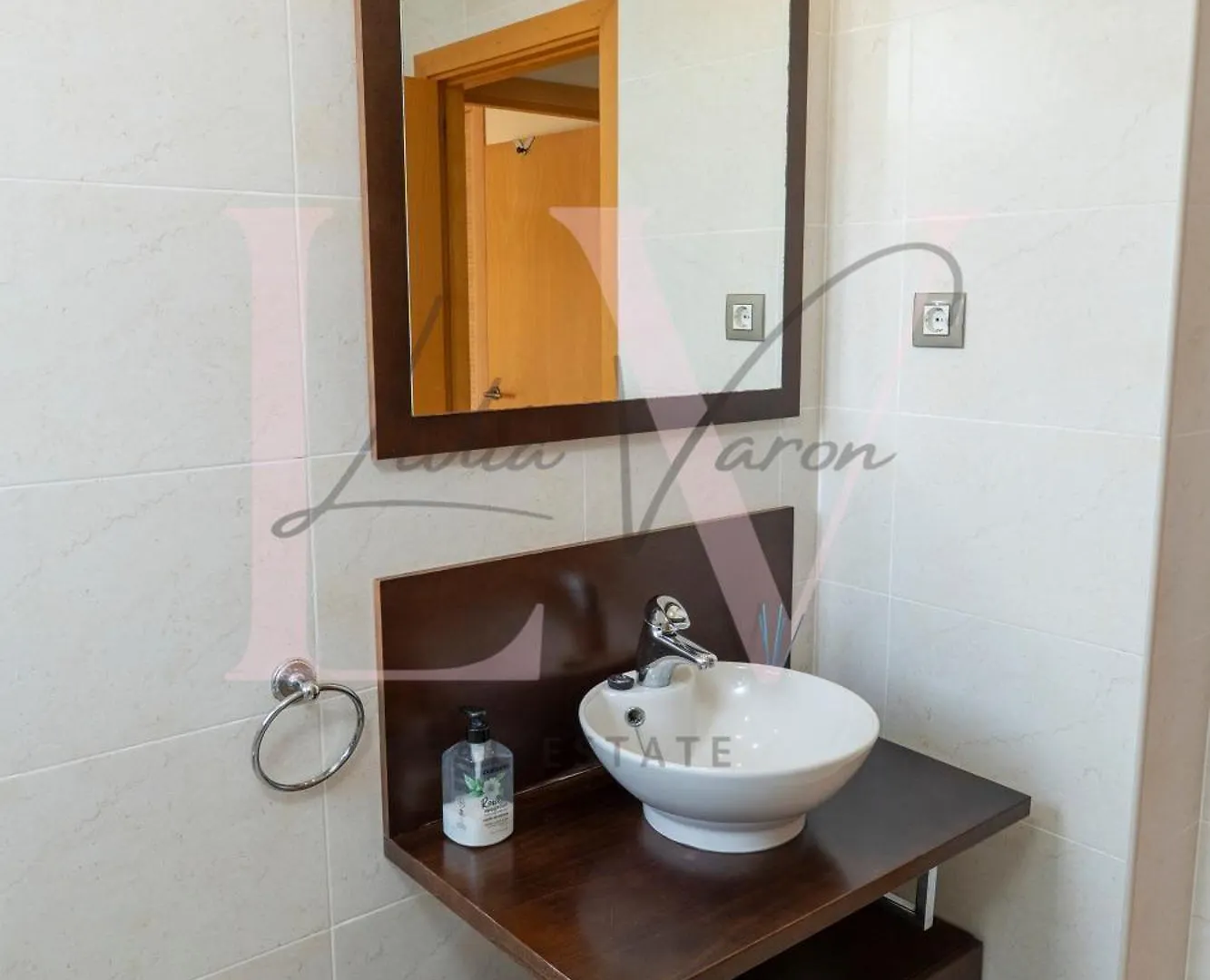 Lv Real Estate Maldivas III Daire La Pineda