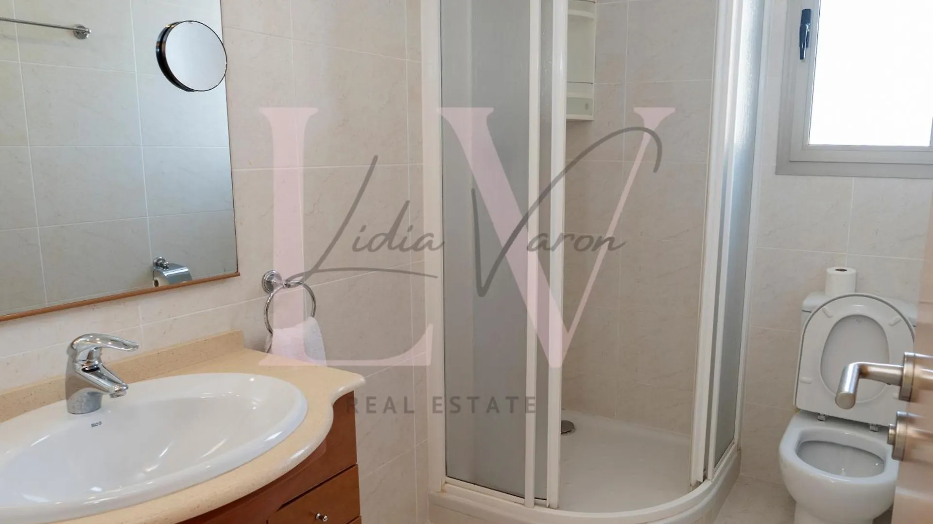 Lv Real Estate Maldivas III Daire La Pineda